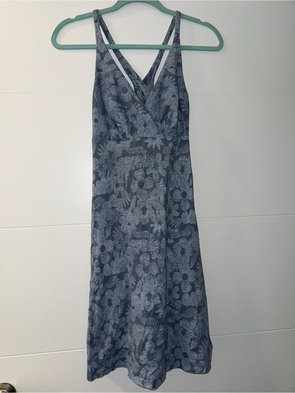 Patagonia Women's Blue Floral Cross Back Sundress